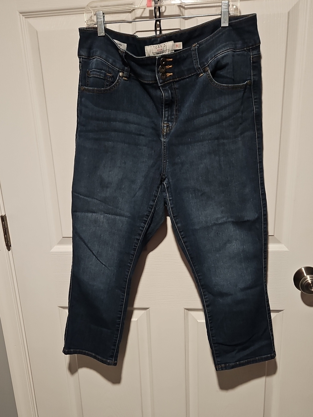 torrid Dark Indigo Triple-Button Jegging Crop